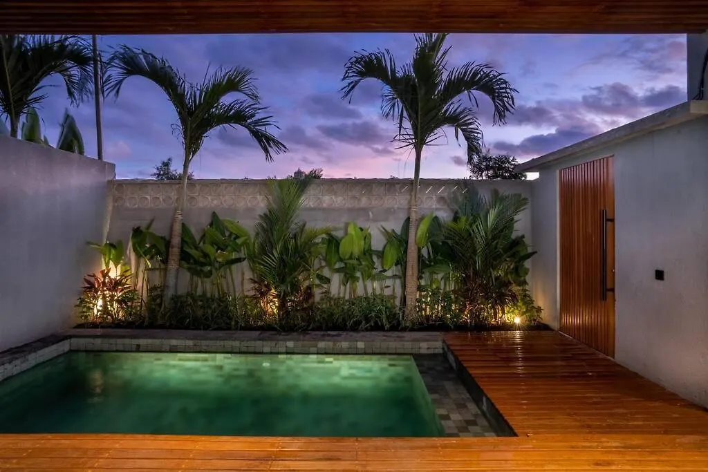 Amazing Ocean View Rooftop Walk To The Beach Canggu  Canggu (Bali)